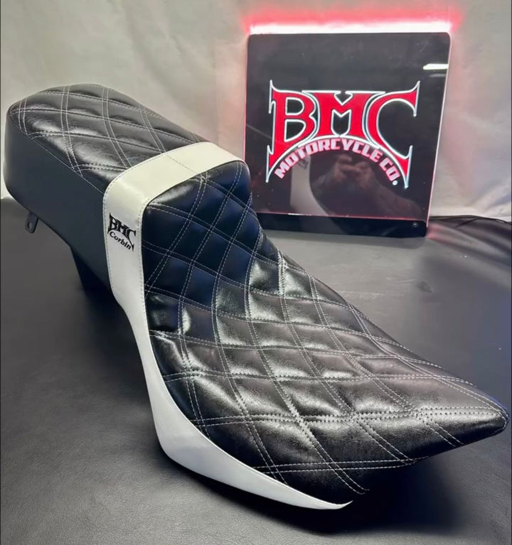 Siège BMC/Corbin Widowmaker - Série Victory