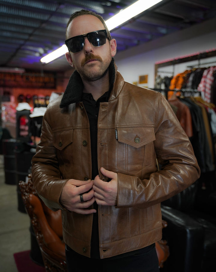 Chaqueta Steazy Ryder de Lords x Cleaver Culture - Sherpa de cuero marrón